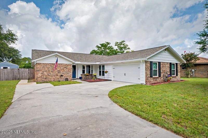 3 bedroom Single Family Residence at 1102 Meadow Drive, Lakeside Estates, Orange Park — photo 2