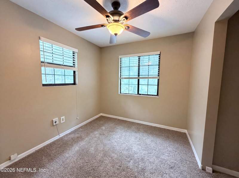 3 bedroom Single Family Residence at 94 Conifer Circle, Evergreen Acres, Middleburg — photo 3