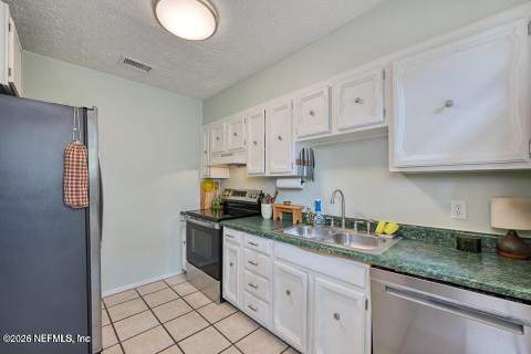 4824 Sappho Avenue, Jacksonville FL - photo 6 of 17