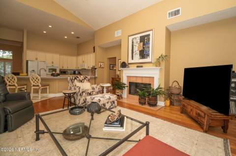 13175 Wexford Hollow Road, Jacksonville FL - photo 19 of 57