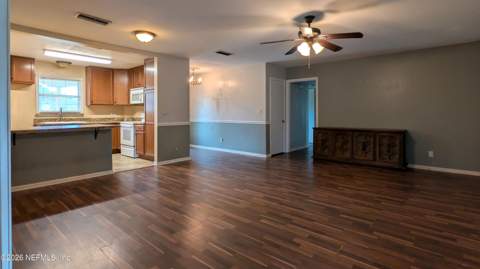 7324 Altama Road, Jacksonville FL - photo 6 of 25