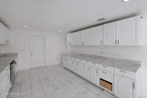 1158 Pacetti Street, Jacksonville FL - photo 11 of 49