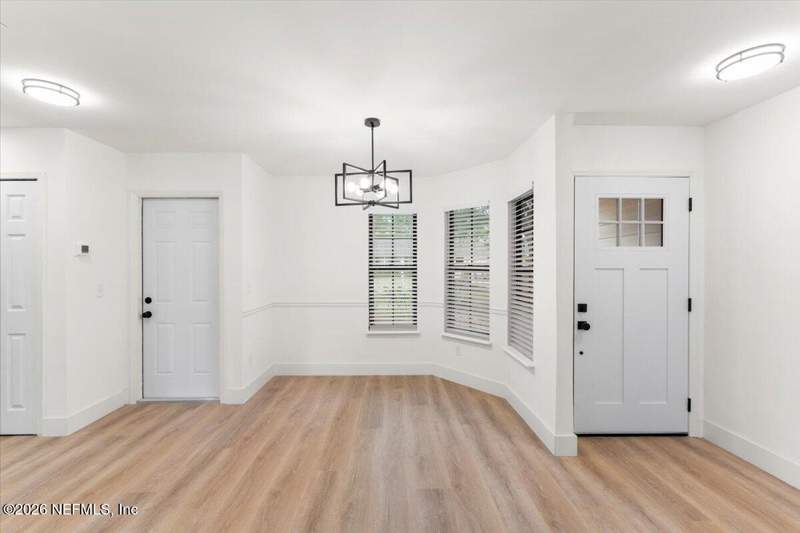 3 bedroom Single Family Residence at 640 Radnor Lane, Crystal Springs, Jacksonville — photo 4
