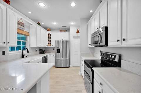15330 Landmark Court, Jacksonville FL - photo 20 of 67