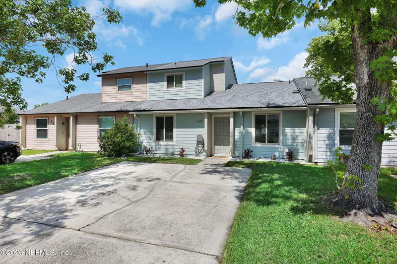 3 bedroom Townhouse at 639 Aquatic Drive, Aquatic Gardens, Atlantic Beach — photo 2