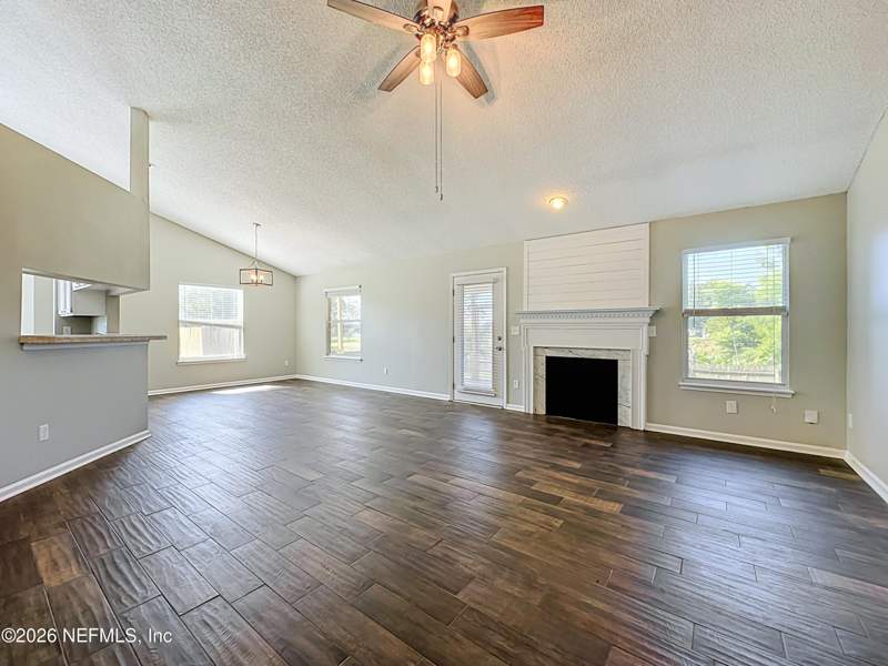 3 bedroom Single Family Residence at 8672 Bandera Circle, Charlesgate, Jacksonville — photo 2