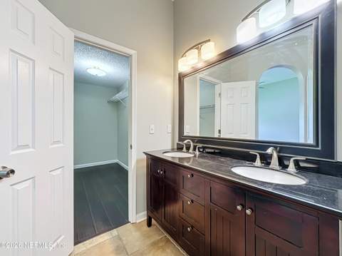 8672 Bandera Circle, Jacksonville FL - photo 13 of 23