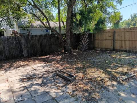 2737 Cherrywood Road, Jacksonville FL - photo 6 of 24