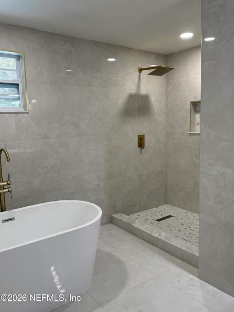 2319 Townsend Boulevard, Jacksonville FL - photo 8 of 40