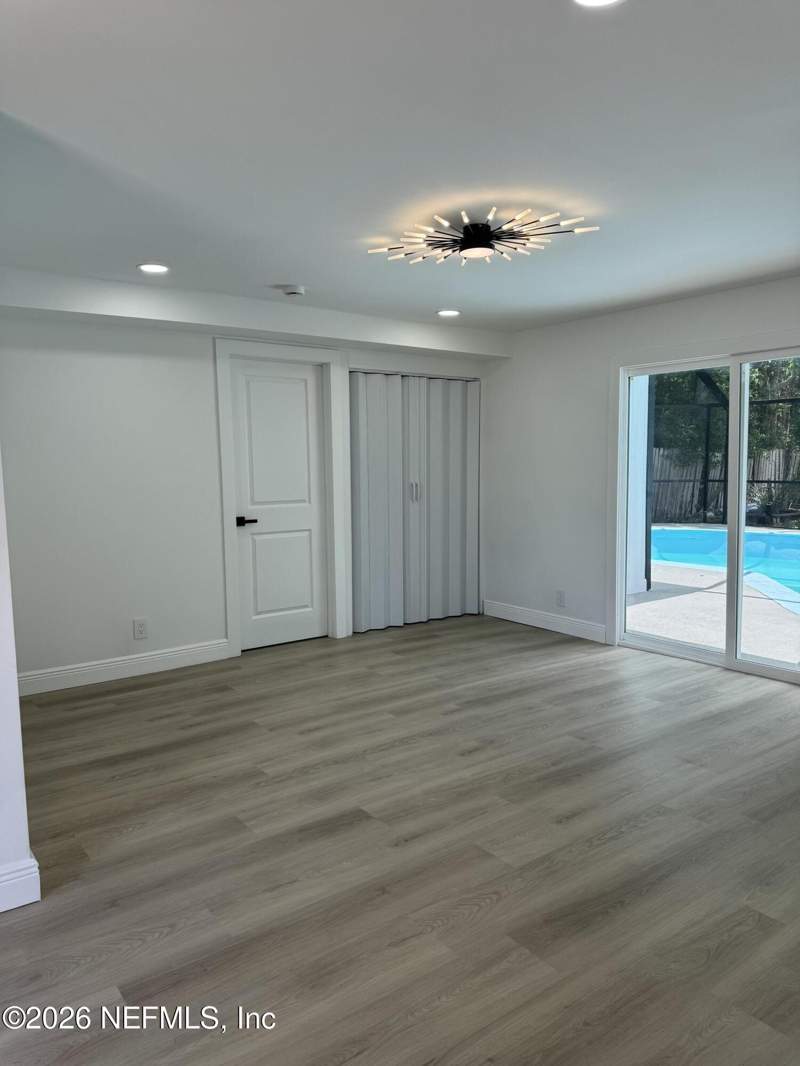 4 bedroom Single Family Residence at 2319 Townsend Boulevard, Arlington Hills, Jacksonville — photo 3