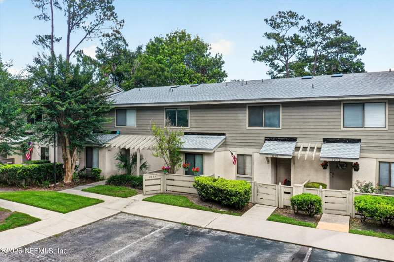 2 bedroom Condominium at 7701 Baymeadows Circle #1074, Village Green At Baymeadows, Jacksonville — photo 4