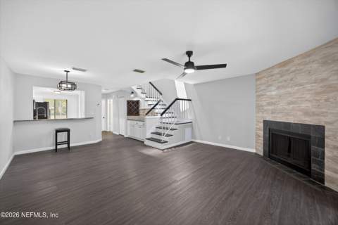 7701 Baymeadows Circle #1074, Jacksonville FL - photo 10 of 44
