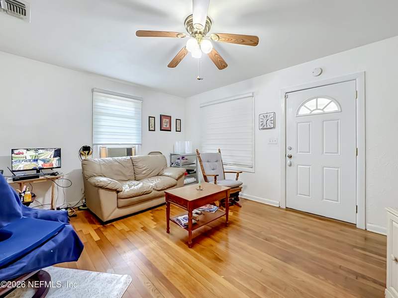2 bedroom Single Family Residence at 271 E 48th Street, Edmondsons Main Stre, Jacksonville — photo 5