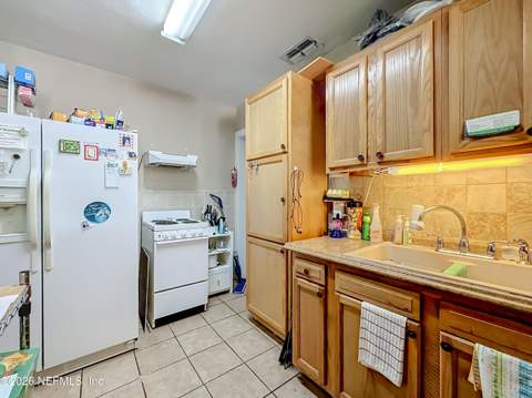 271 E 48th Street, Jacksonville FL - photo 11 of 36