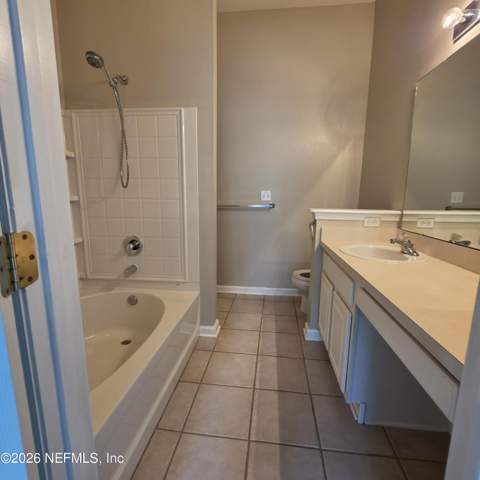 5875 Parkstone Crossing Drive, Jacksonville FL - photo 13 of 26