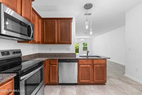 446 Servia Drive, Jacksonville FL - photo 13 of 44