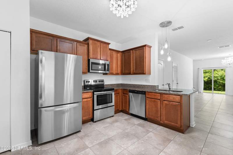 2 bedroom Townhouse at 446 Servia Drive, Palisades At Durbin Crossing, Jacksonville — photo 4