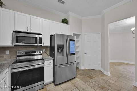 2599 Bentshire Drive, Jacksonville FL - photo 14 of 38