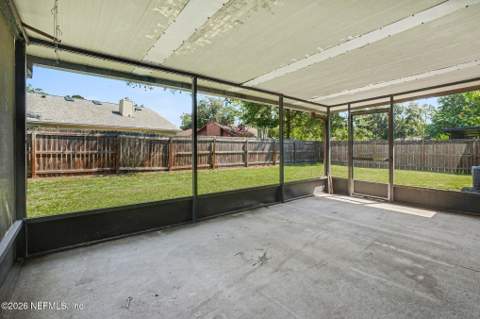 10930 Steeding Horse Drive, Jacksonville FL - photo 12 of 13