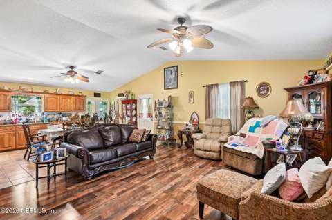37153 S Pine Street, Hilliard FL - photo 10 of 51