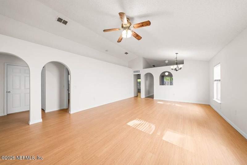 3 bedroom Single Family Residence at 6570 Gentle Oaks Drive, Gentle Woods, Jacksonville — photo 4