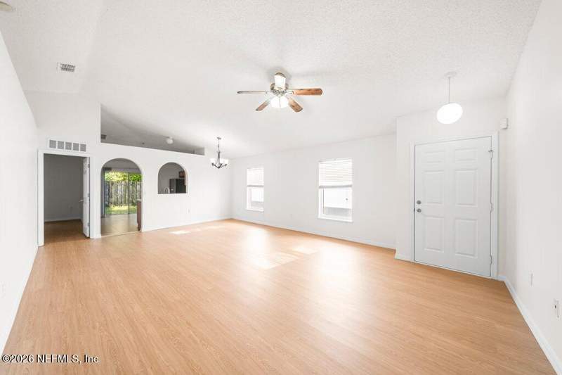 3 bedroom Single Family Residence at 6570 Gentle Oaks Drive, Gentle Woods, Jacksonville — photo 5