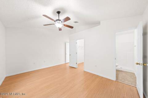 6570 Gentle Oaks Drive, Jacksonville FL - photo 13 of 23