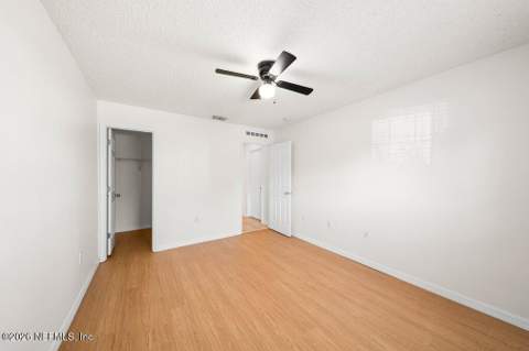 6570 Gentle Oaks Drive, Jacksonville FL - photo 20 of 23
