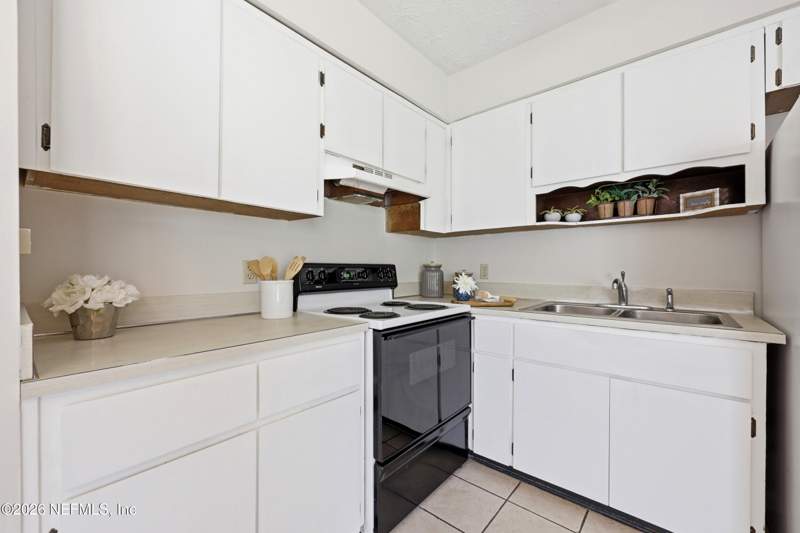 3 bedroom Single Family Residence at 3210 Donhurst Street, Wedgefield Terrace, Jacksonville — photo 4