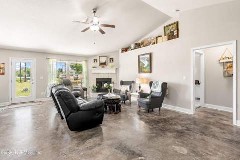 4415 Tall Pines Lane, Middleburg FL - photo 6 of 62