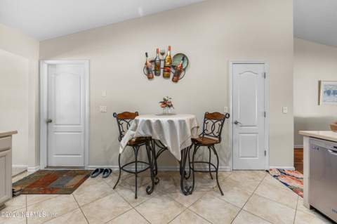 10905 Stanton Hills Drive, Jacksonville FL - photo 17 of 44