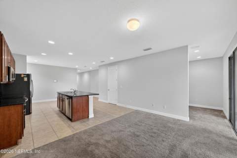 6342 Blakely Drive, Jacksonville FL - photo 9 of 42