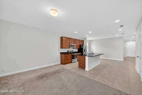 6342 Blakely Drive, Jacksonville FL - photo 11 of 42