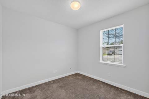 6342 Blakely Drive, Jacksonville FL - photo 15 of 42
