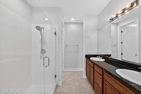 6342 Blakely Drive, Jacksonville FL - photo 22 of 42