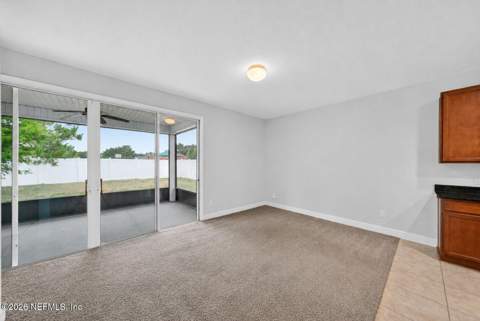 6342 Blakely Drive, Jacksonville FL - photo 7 of 42