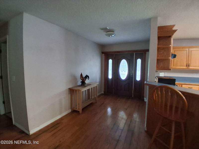 3 bedroom Single Family Residence at 25 Currant Avenue, Middleburg, Middleburg — photo 3