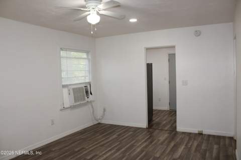 3661 Cascade Road, Jacksonville FL - photo 9 of 19