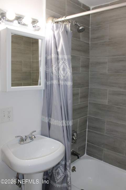 3661 Cascade Road, Jacksonville FL - photo 13 of 19