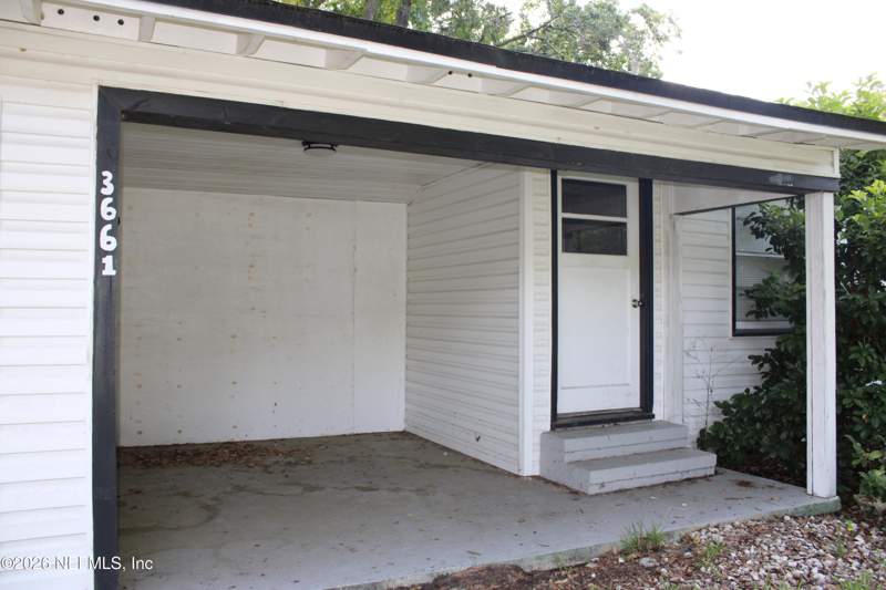 2 bedroom Single Family Residence at 3661 Cascade Road, Spring Park, Jacksonville — photo 2