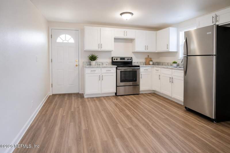 3 bedroom Single Family Residence at 1749 S Merivale Road, Lake Park Estates, Jacksonville — photo 4