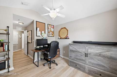 4186 Marblewood Lane, Jacksonville FL - photo 22 of 34