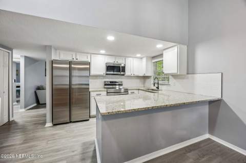 8203 Dunbarton Court, Jacksonville FL - photo 11 of 35