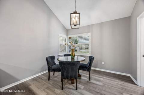 8203 Dunbarton Court, Jacksonville FL - photo 12 of 35
