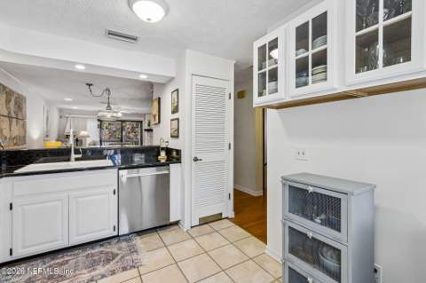 2003 Seminole Road #2003, Atlantic Beach FL - photo 18 of 90