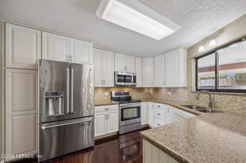 2834 Circle Ridge Drive, Orange Park FL - photo 12 of 45