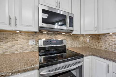 2834 Circle Ridge Drive, Orange Park FL - photo 14 of 45