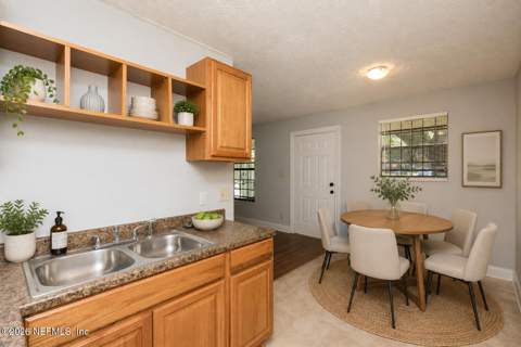 4417 Ken Knight Drive, Jacksonville FL - photo 7 of 25