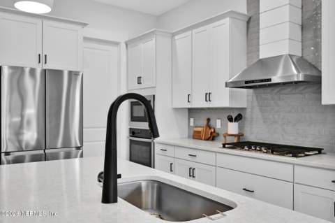 81 Somerville Drive, Ponte Vedra FL - photo 15 of 102