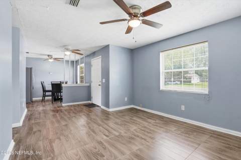 7428 White Alder Dr Drive, Jacksonville FL - photo 6 of 25